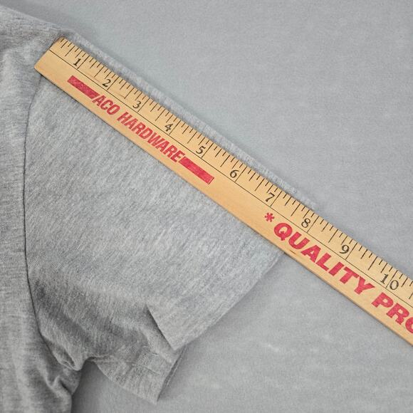 The North Face Mens Gray Medium Short Sleeve T-Shirt with Bear Design - Picture 10 of 10